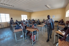 Tchitchou dans l'école